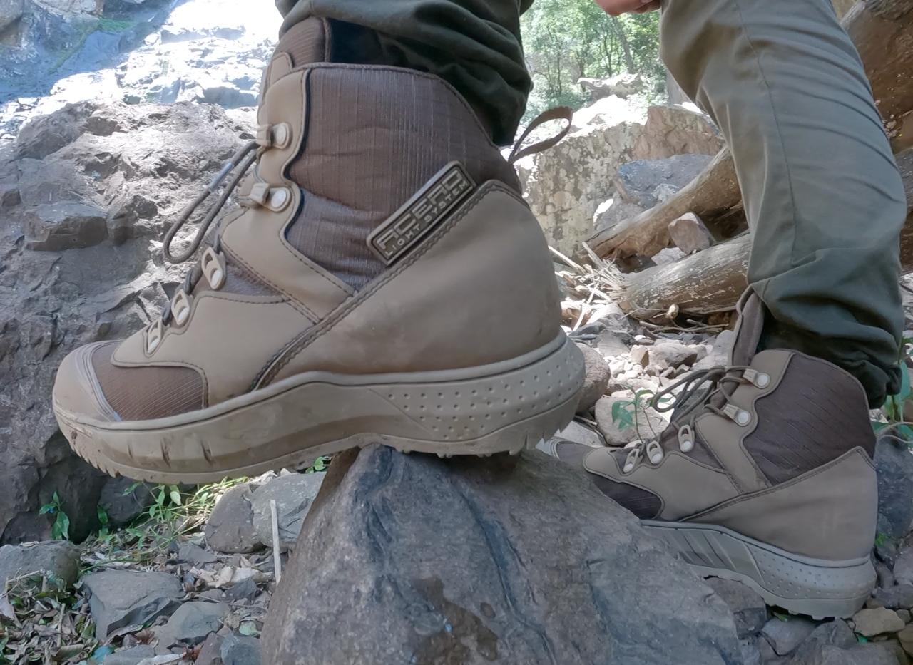 Bota One Acero Mid
